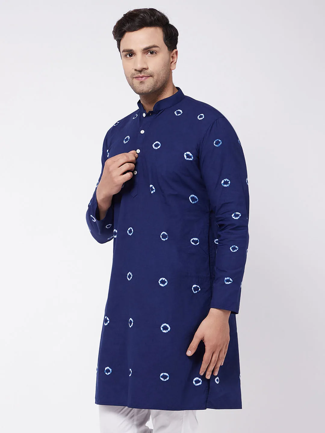 VASTRAMAY Men's Blue and White Tie and Dye Kurta